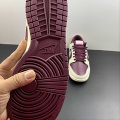 Imagem do Nike Dunk Low WMNS Valentine's Day