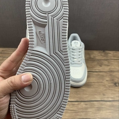 Imagem do Nike Air Force 1 07 Low Stussy Grey Beige