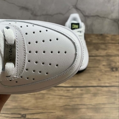 Nike Air Force 1 Low NY vs. NY White Black na internet