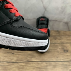Jordan 1 Retro High Black Satin Gym Red - comprar online