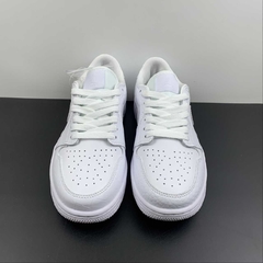 Imagem do Jordan 1 Retro Low Golf White Croc