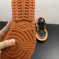 Imagem do Jordan 1 Low SE Sport Spice