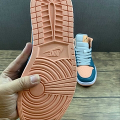 Imagem do Jordan 1 Mid Dark Teal Green