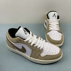 Jordan 1 Low SE Brown Elephant na internet