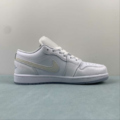 Jordan 1 Low Glitter Swoosh - comprar online