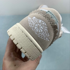Jordan 1 Low SE Scalloped Edge Guava Ice - loja online