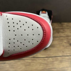 Jordan 1 Retro High Light Fusion Red na internet