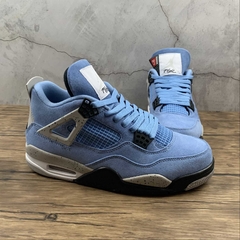 Jordan 4 Retro University Blue na internet