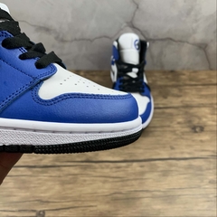 Jordan 1 Mid Sisterhood - comprar online