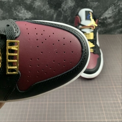 Jordan 1 Mid SE Black Dark Beetroot na internet