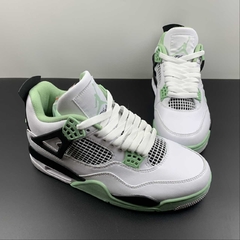 Jordan 4 Retro Seafoam na internet