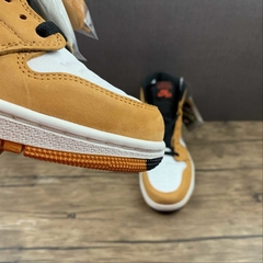 Jordan 1 High Element Gore-Tex Light Curry - comprar online