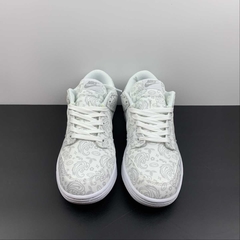 Imagem do Nike Dunk Low White Paisley
