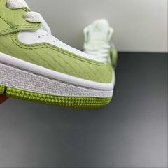 Jordan 1 Mid Green Python - comprar online