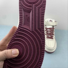 Imagem do Nike Air Force 1 07 Mid Off White Dark Red