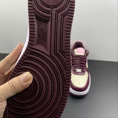 Imagem do Nike Air Force 1 Low '07 Valentine’s Day