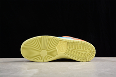 Nike SB Dunk Low Orange Emerald Rise
