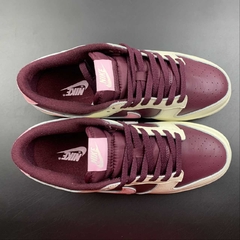Nike Dunk Low WMNS Valentine's Day