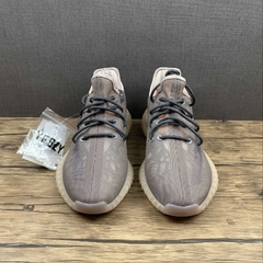 Imagem do adidas Yeezy Boost 350 V2 Mono Mist
