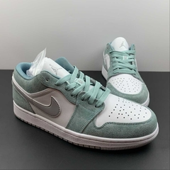 Jordan 1 Low New Emerald na internet