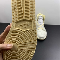 Imagem do Jordan 1 Retro High Craft Vibrations Of Naija