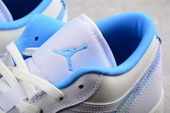 Jordan 1 Low SE Just Skate University Blue na internet