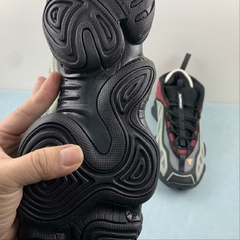 Imagem do adidas Yeezy 500 Beluga 2.0