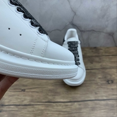 Alexander McQueen Oversized - comprar online