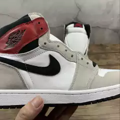 Jordan 1 Retro High Light Smoke Grey - Born Sneakers