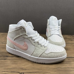 Jordan 1 Mid SE Light Iron Ore na internet