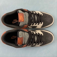 Imagem do Nike Dunk Low Red Panda