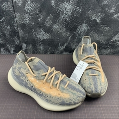 Adidas Yeezy Boost 380 Mist na internet