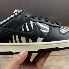 Nike SB Dunk Low Quartersnacks Zebra - Born Sneakers