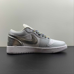 Jordan 1 Low SE Tear Away Silver - comprar online