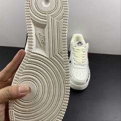 Imagem do Nike Air Force 1 Low God of Love Custom