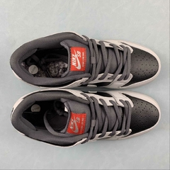 Imagem do Nike SB Dunk Low Atlas 35MM Grey