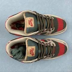 Imagem do Nike SB Dunk Low Freddy Krueger