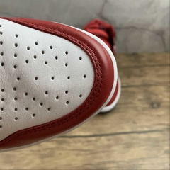 Jordan 1 Retro High Satin Snake Chicago na internet