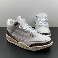 Jordan 3 Retro Neapolitan Dark Mocha na internet