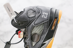 Jordan 5 Retro Off-White Black na internet
