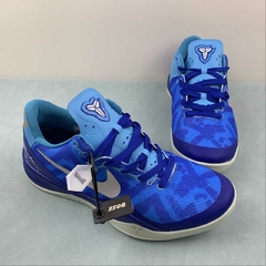 Nike Kobe 8 Blue Glow na internet