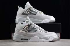 Jordan 4 Retro Frozen Moments - Born Sneakers