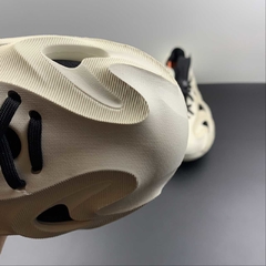adidas adiFOM Q Wonder White Core Black na internet
