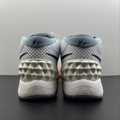 Nike Kyrie 1 Infrared - Born Sneakers