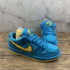 Nike SB Dunk Low Grateful Dead Bears Blue na internet