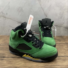 Jordan 5 Retro Oregon na internet