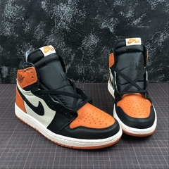 Jordan 1 Retro Shattered Blackboard na internet