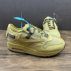 Nike Air Max 1 Travis Scott Cactus Jack Saturn Gold na internet