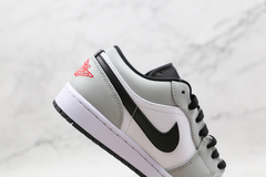 Jordan 1 Low Light Smoke Grey - loja online