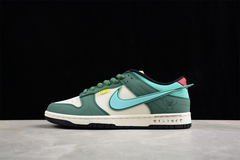 Nike SB Dunk Low Flying Wing Purple Dragon